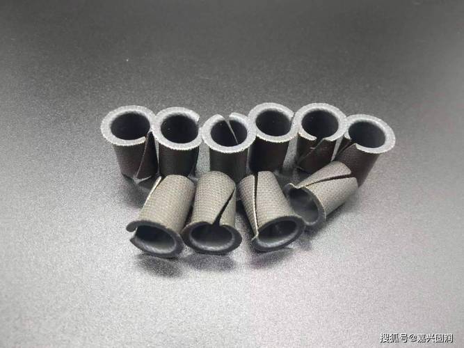 由于它的柔软性能特别好,可以加工成钢与钢之间的隔离膜,现实